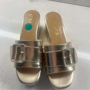 Unisa Gold Women's Slide Platform Sandals.       Never worn!